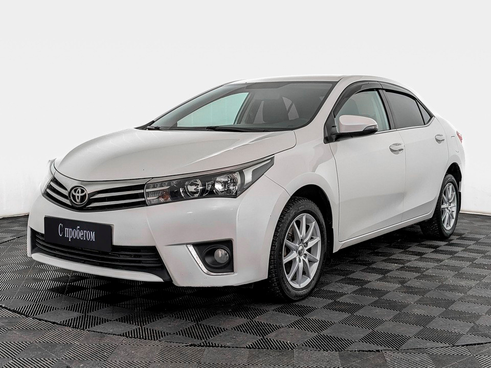 Toyota Corolla Белый, 2013, 221 756 км