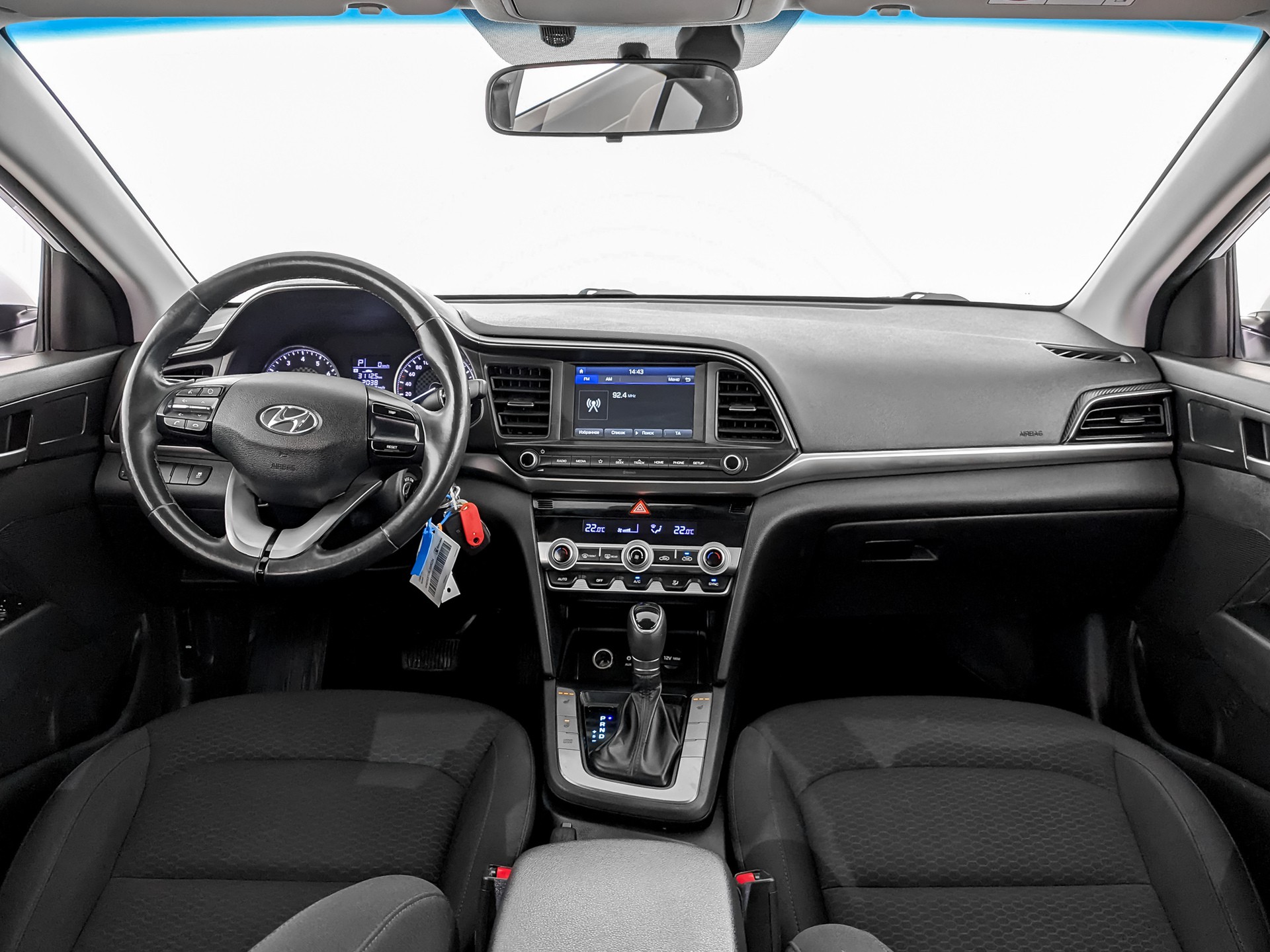 Hyundai Elantra Белый, 2020, 48 519 км