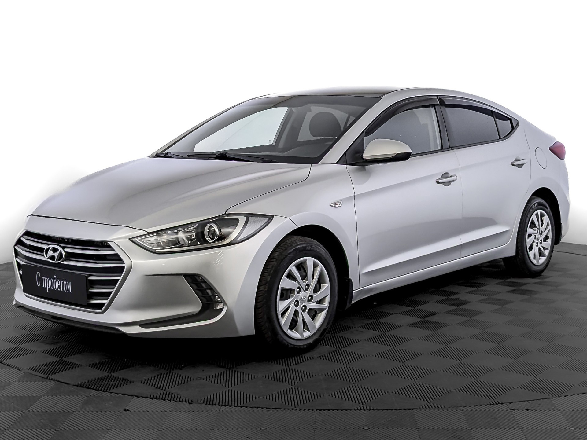 Hyundai Elantra Серебристый, 2016, 142 838 км