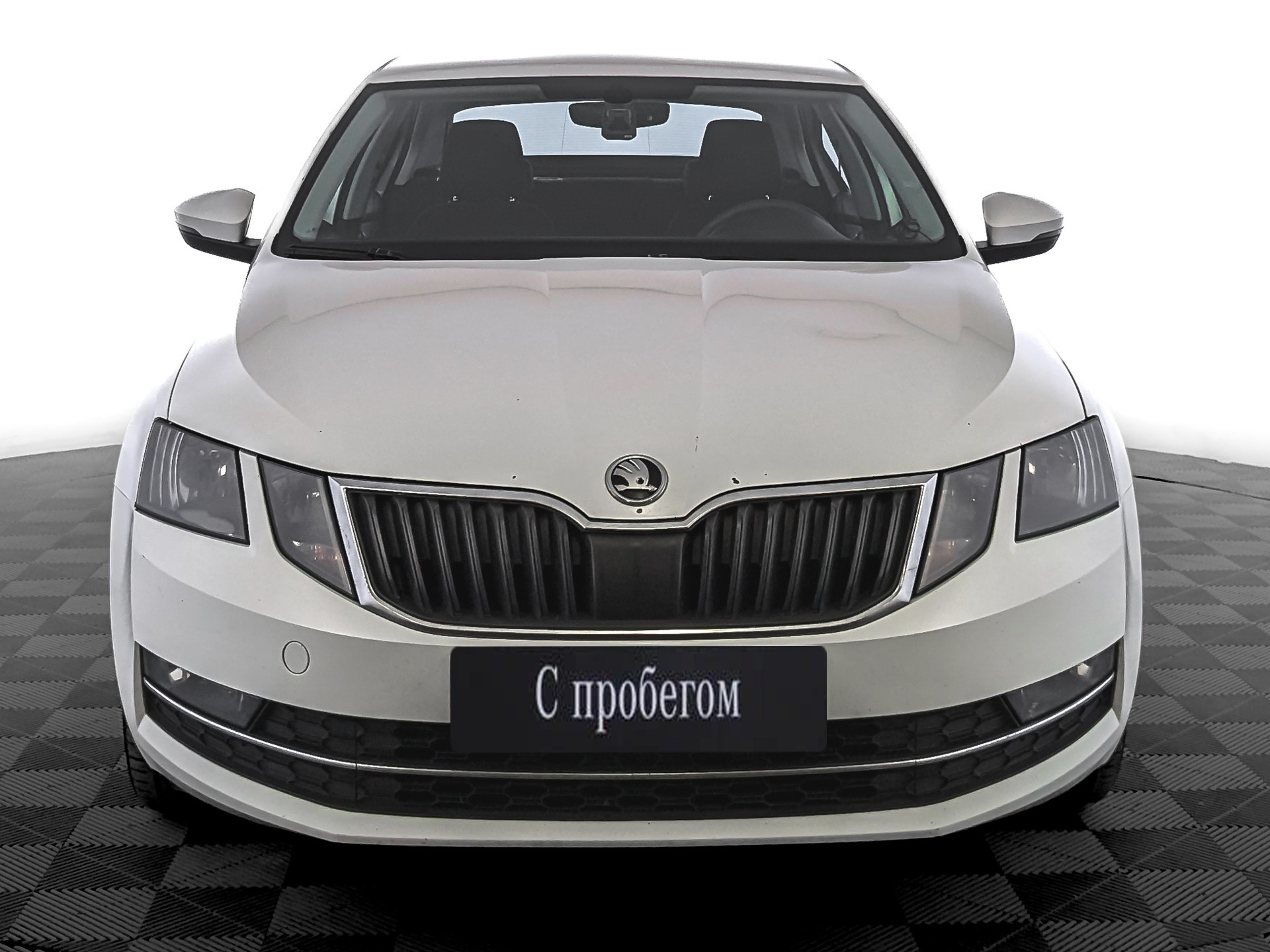 Skoda Octavia Белый, 2017, 216 925 км