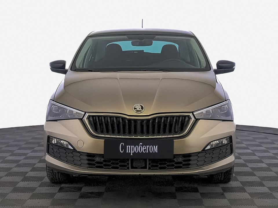 Skoda Rapid Белый, 2021, 79 162 км