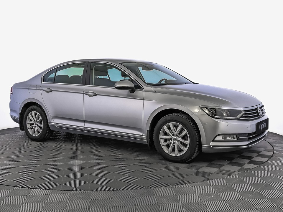 Volkswagen Passat Серебряный, 2018, 146 846 км