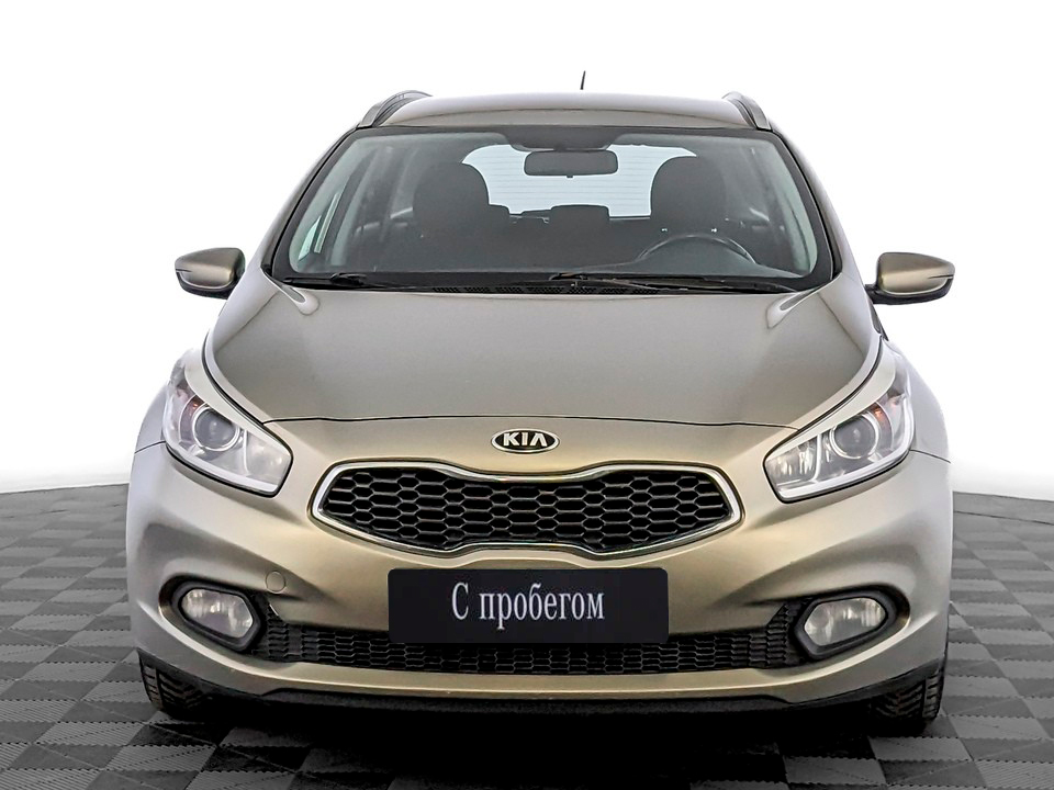 Kia Ceed Бежевый, 2016, 185 309 км