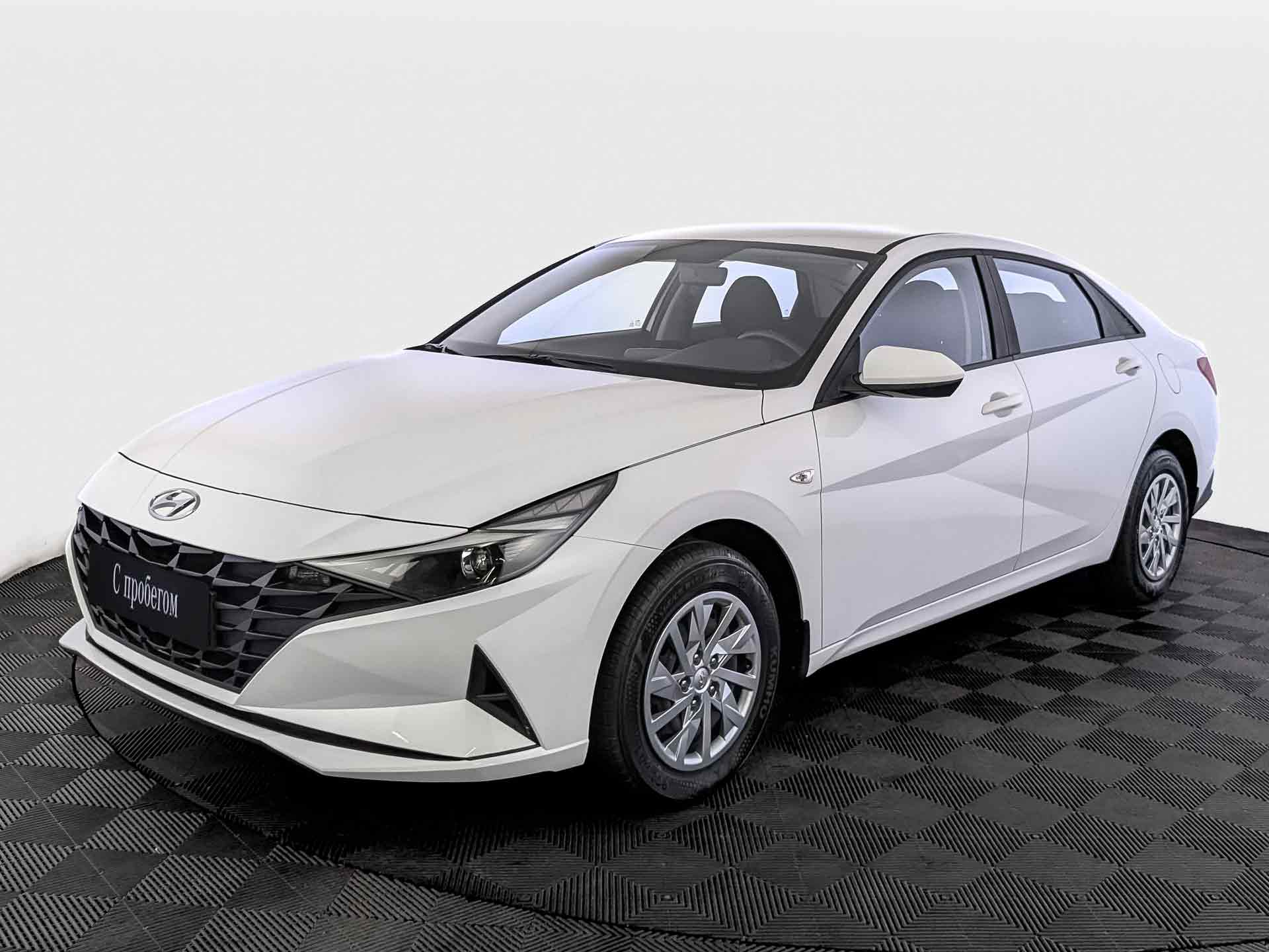 Hyundai Elantra Белый, 2022, 39 268 км