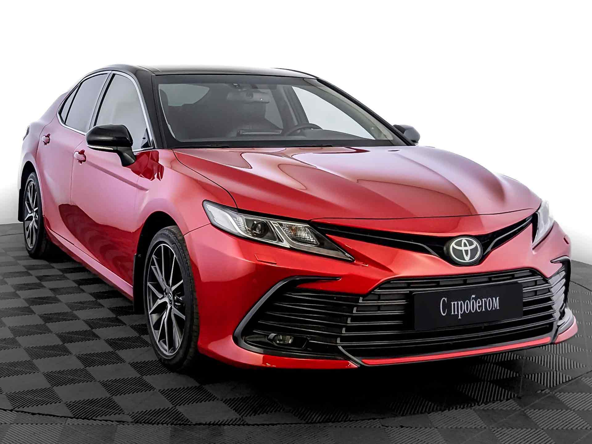 Toyota Camry Красный, 2021, 107 625 км