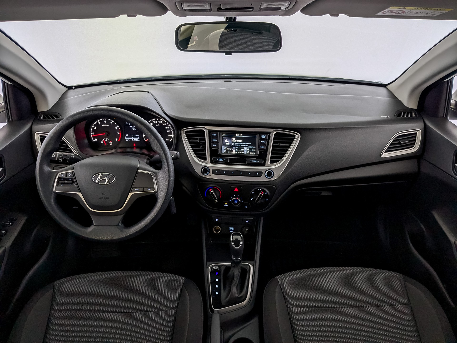 Hyundai Solaris Белый, 2019, 51 095 км