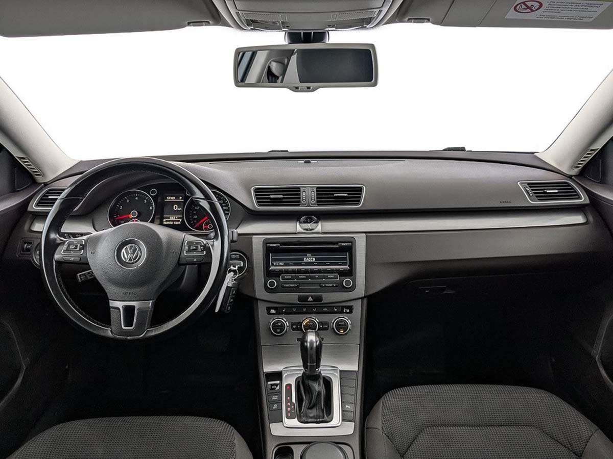 Volkswagen Passat Серо-голубой, 2012, 160 974 км