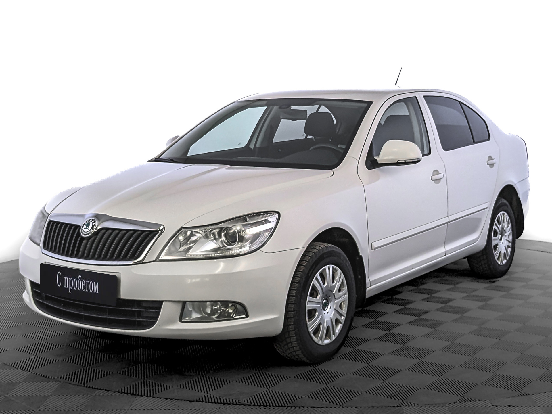 Skoda Octavia Белый, 2013, 193 306 км