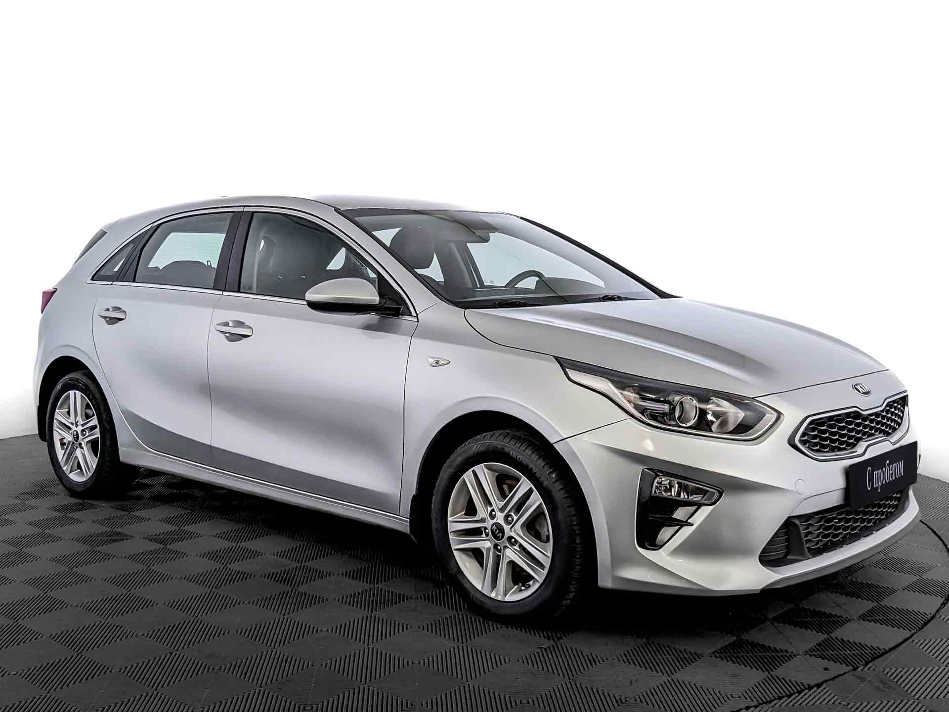 Kia Ceed Серебристый, 2019, 95 881 км