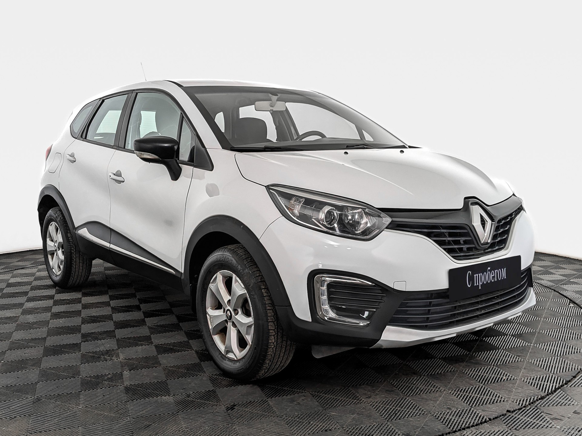 Renault Kaptur Белый, 2019, 102 964 км