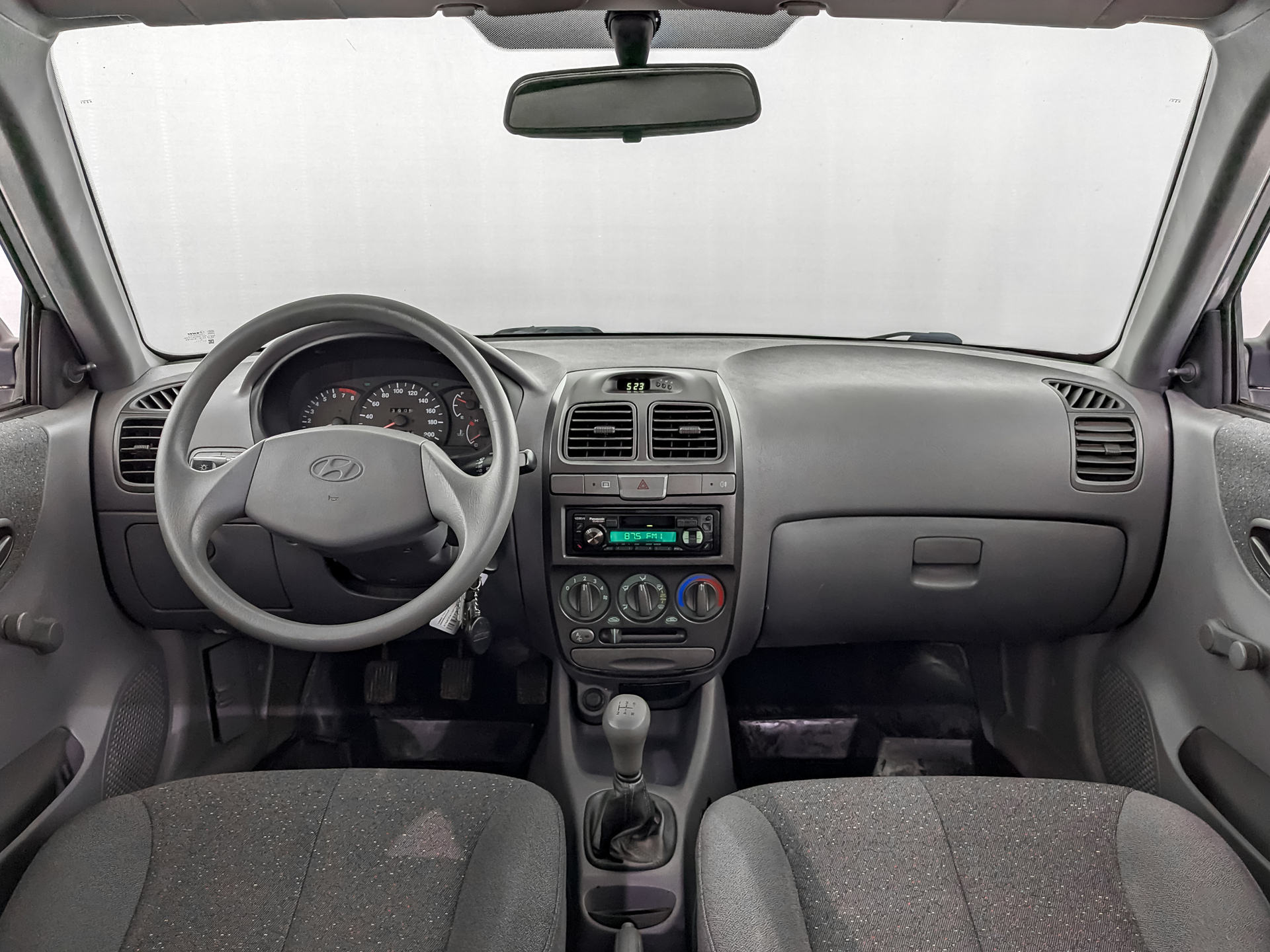 Hyundai Accent Серебристый, 2007, 89 209 км