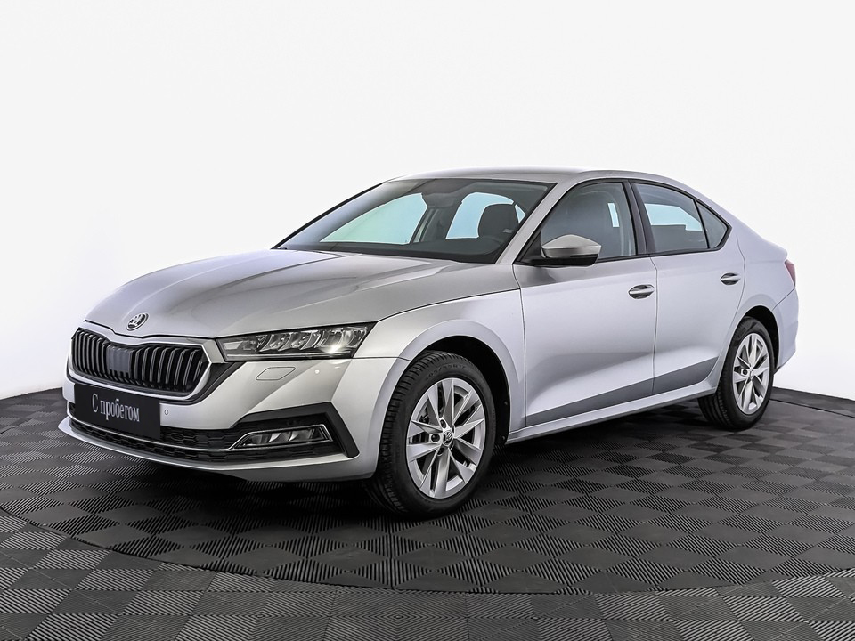 Skoda Octavia Серебряный, 2021, 20 752 км