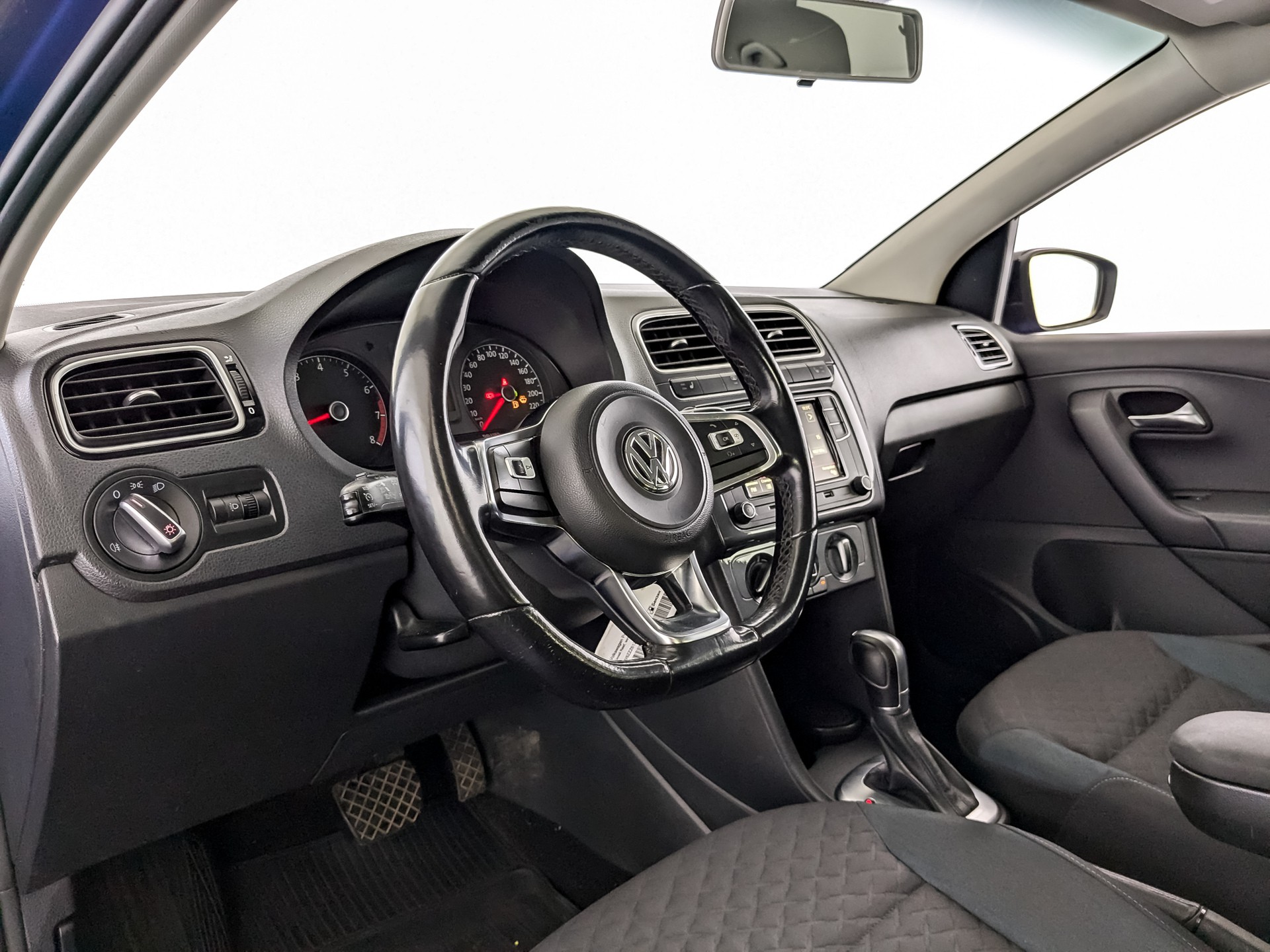 Volkswagen Polo Синий, 2019, 155 411 км