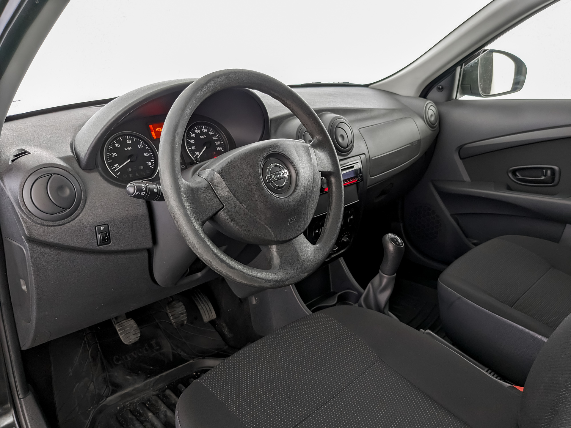 Nissan Almera Черный, 2015, 108 738 км