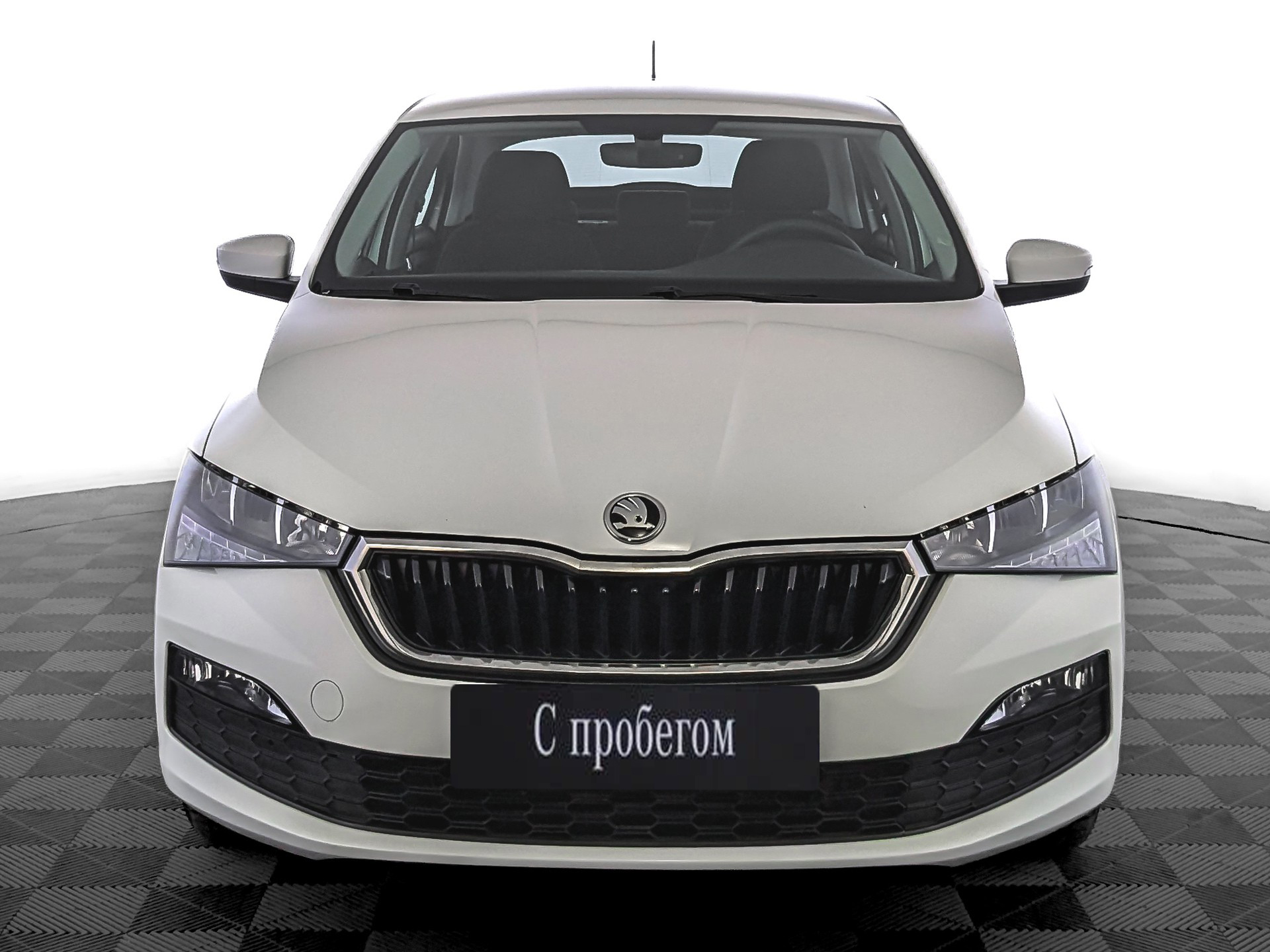 Skoda Rapid Белый, 2020, 83 408 км