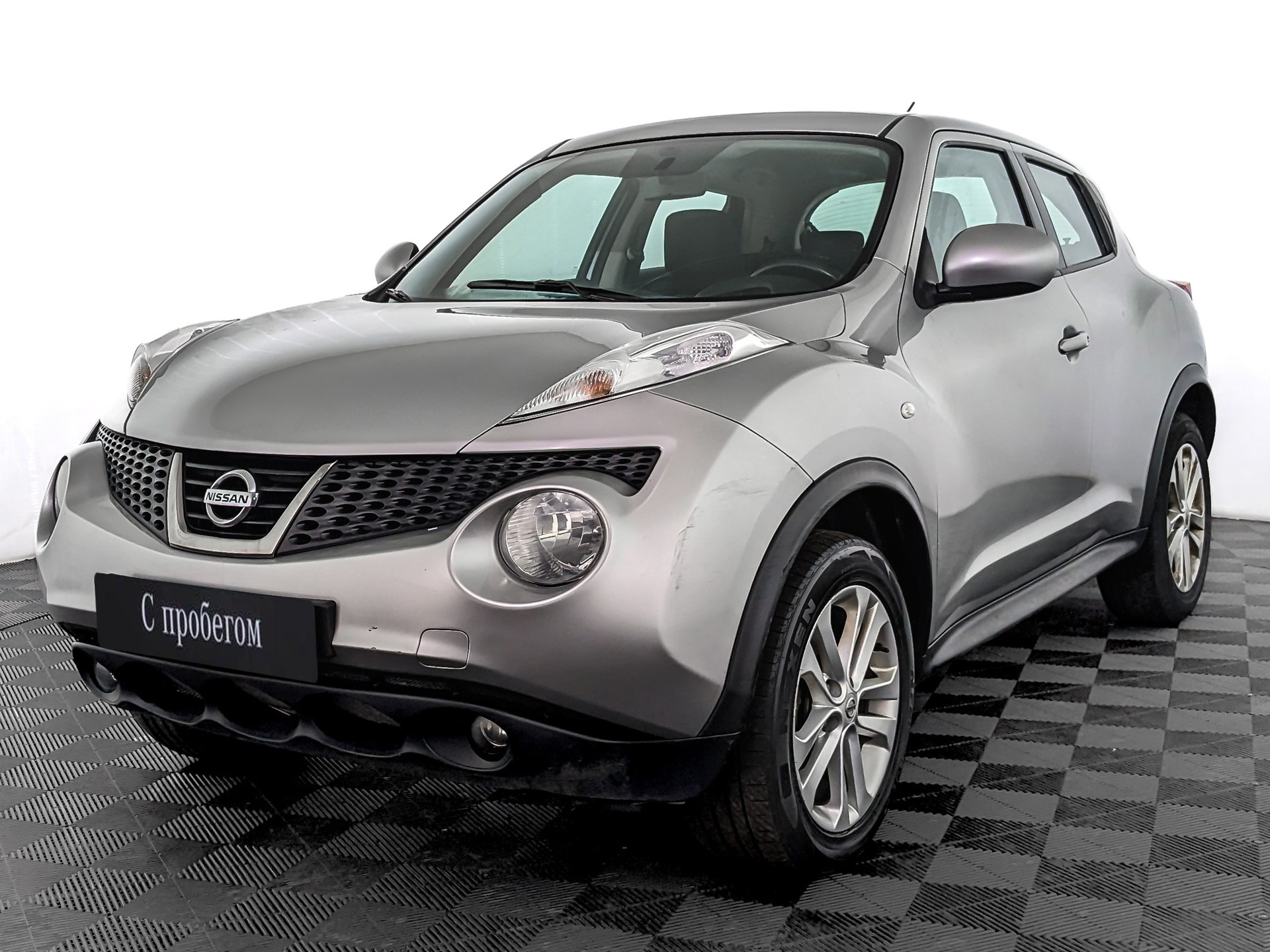 Nissan Juke белый (серебристый), 2014, 127 732 км