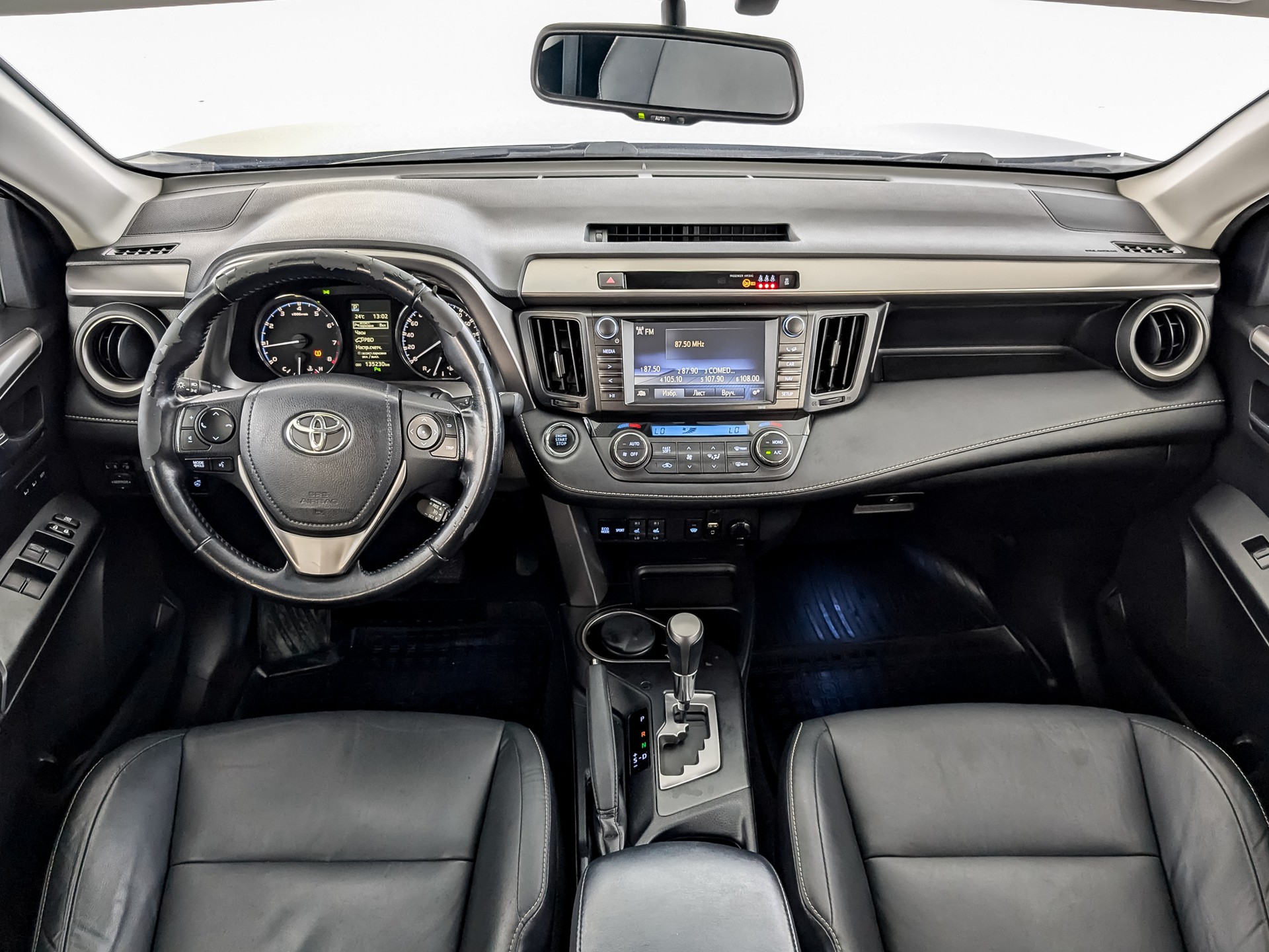 Toyota RAV4 Черный, 2017, 135 238 км