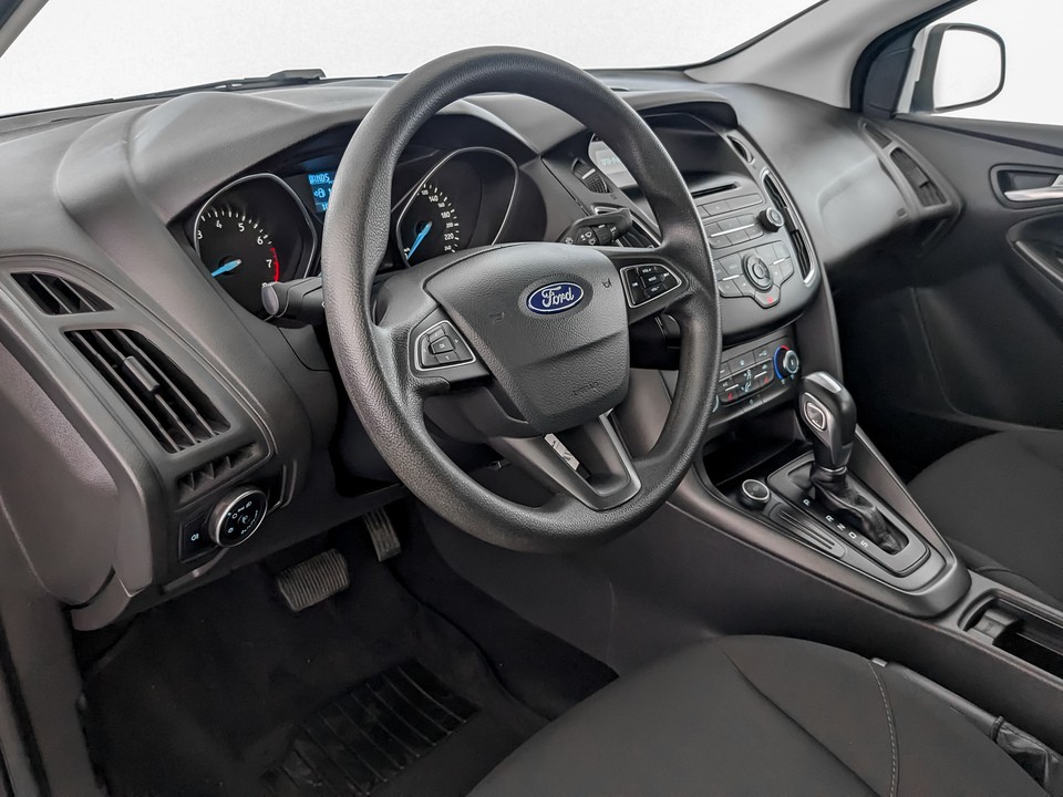 Ford Focus белый, 2018, 105 000 км