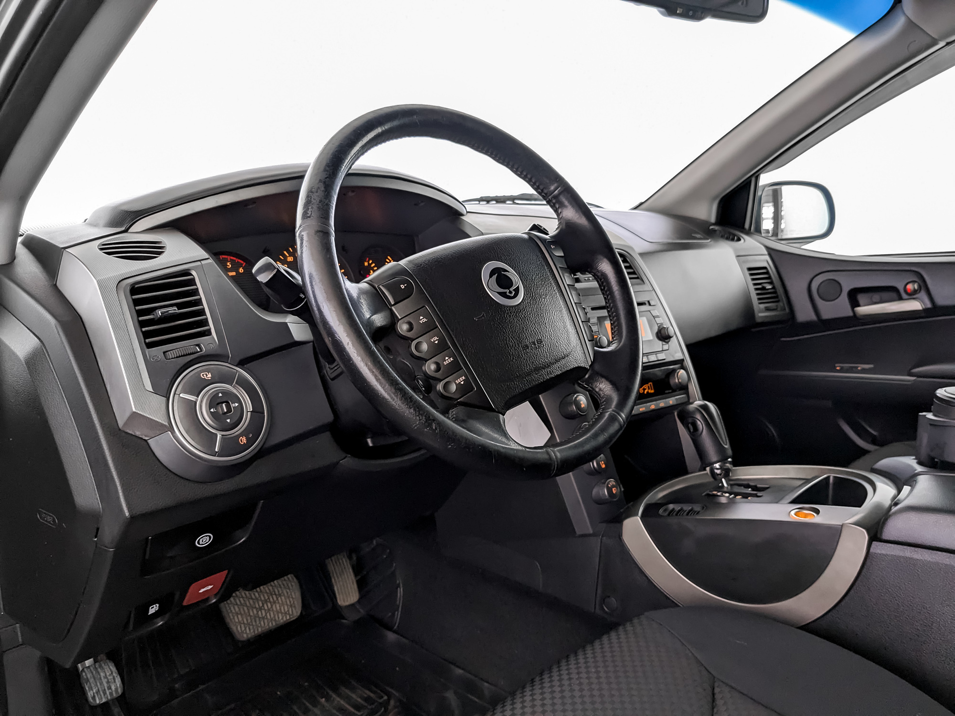 SsangYong Kyron Серый, 2014, 164 169 км