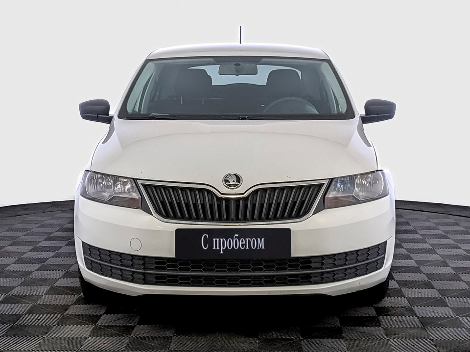 Skoda Rapid Белый, 2017, 234 411 км