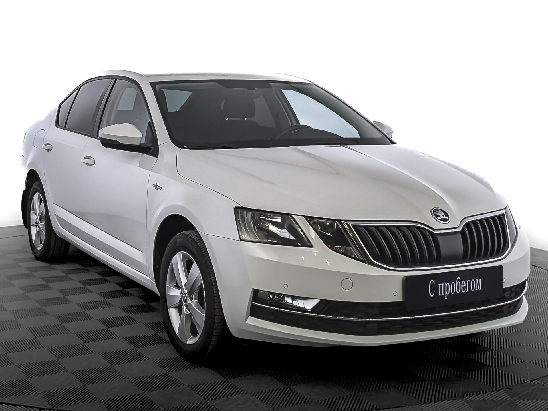 Skoda Octavia Белый, 2019, 79 960 км