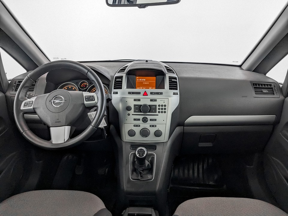 Opel Zafira серебристый, 2013, 113 000 км