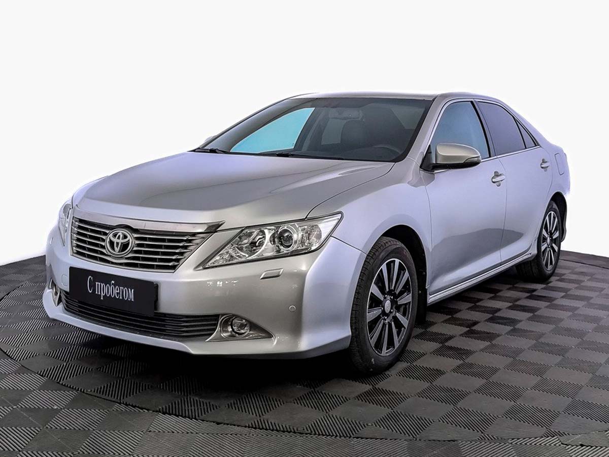 Toyota Camry Серебряный, 2013, 176 196 км