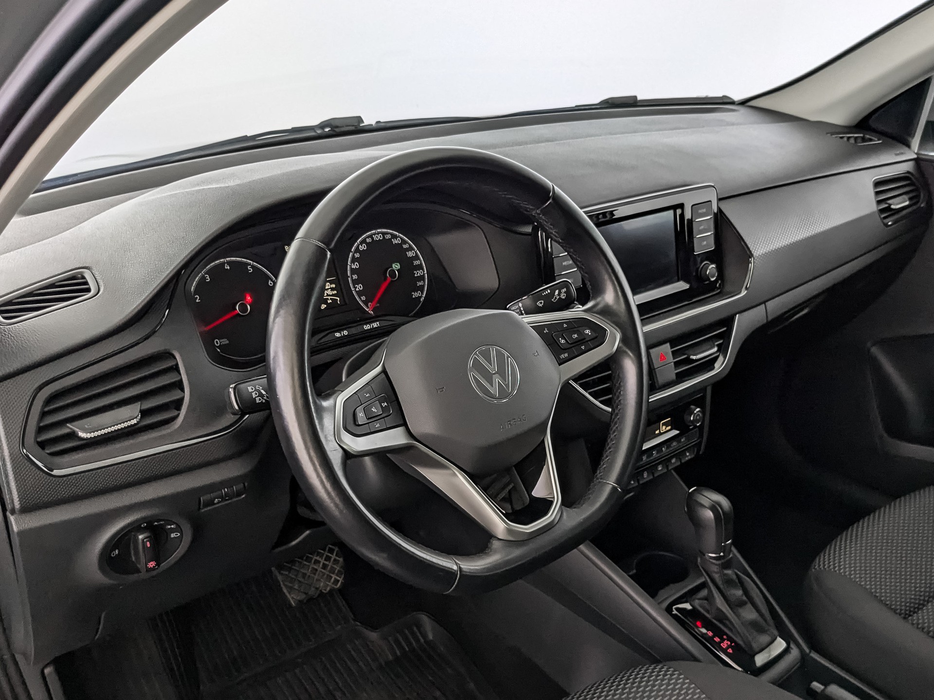 Volkswagen Polo Серый, 2021, 66 942 км