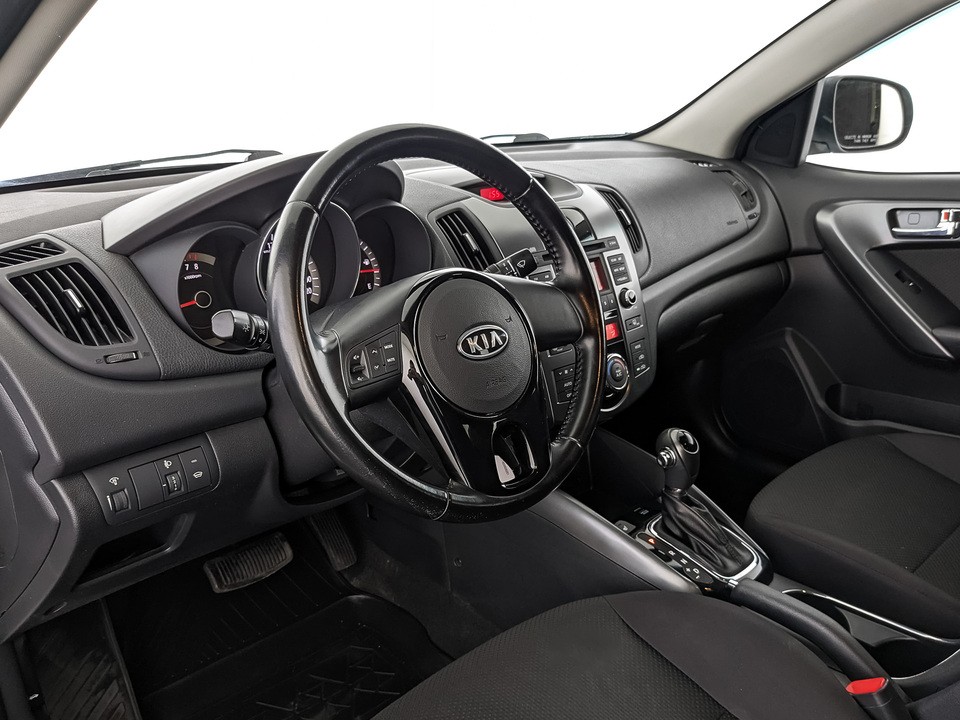 Kia Cerato Белый, 2013, 145 773 км