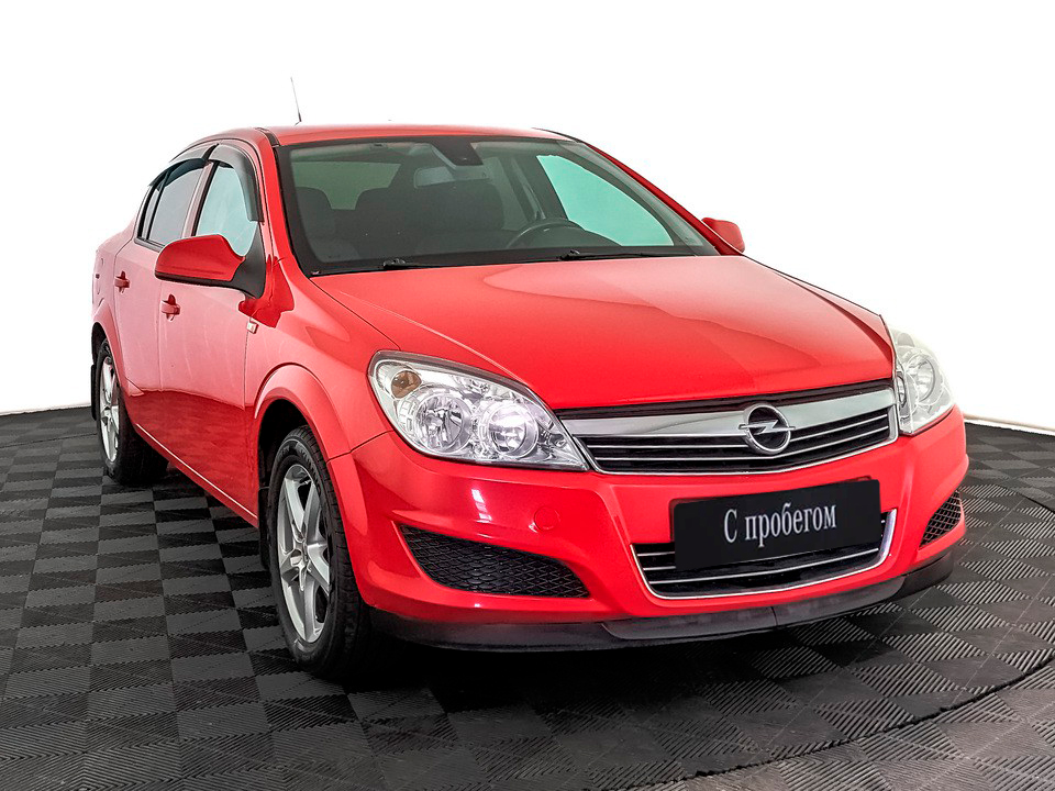 Opel Astra Красный, 2013, 123 263 км