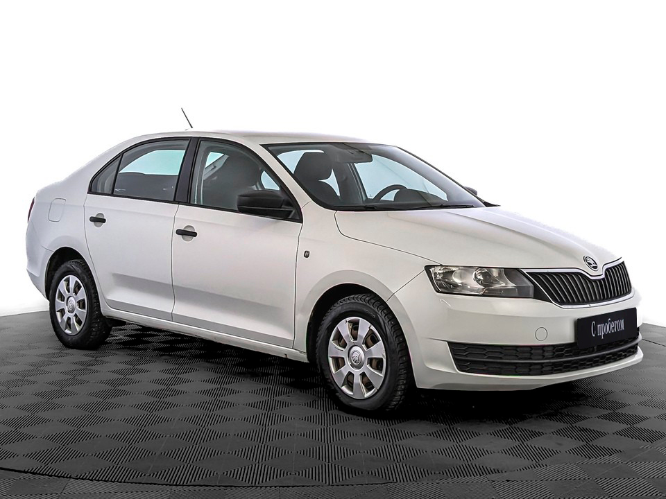 Skoda Rapid Белый, 2016, 219 436 км