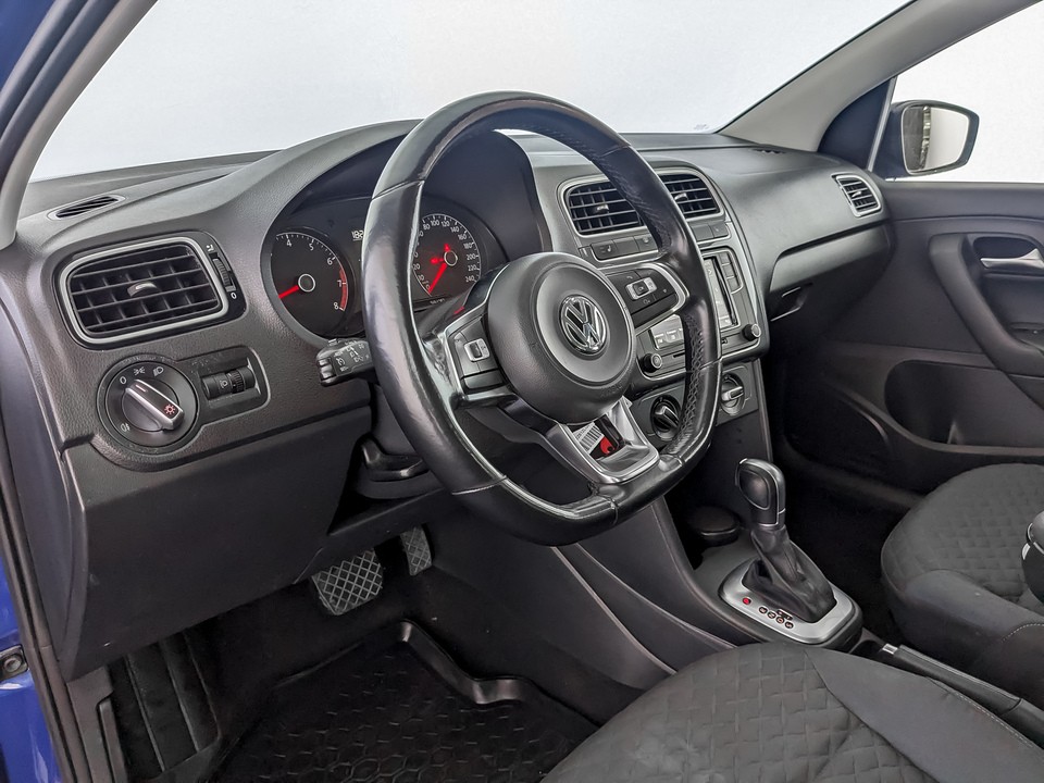 Volkswagen Polo Синий, 2019, 119 211 км