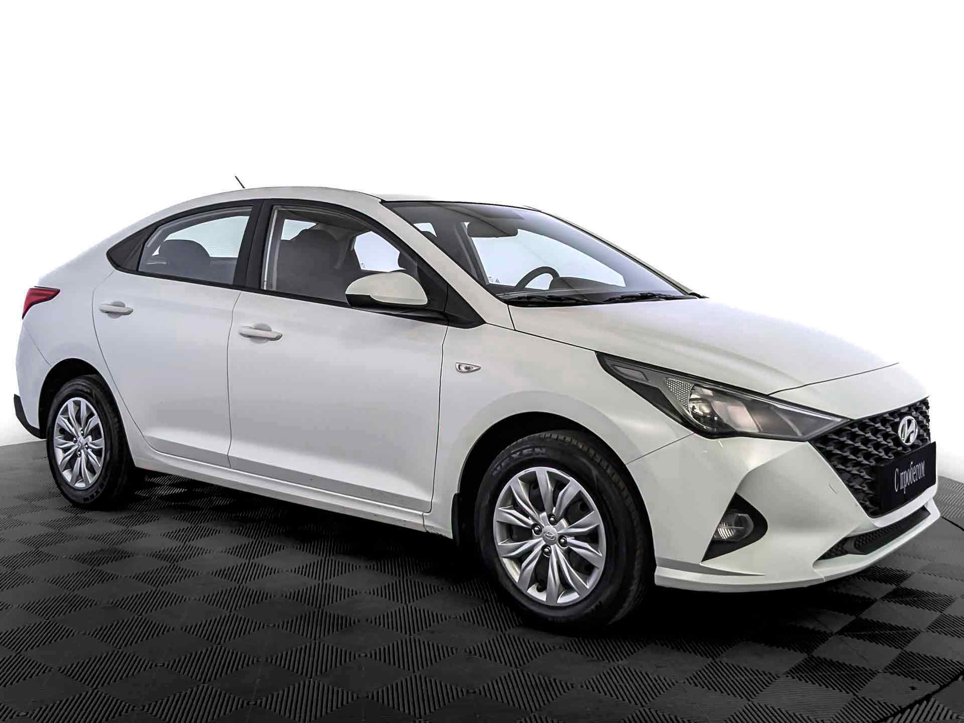 Hyundai Solaris Белый, 2021, 90 009 км