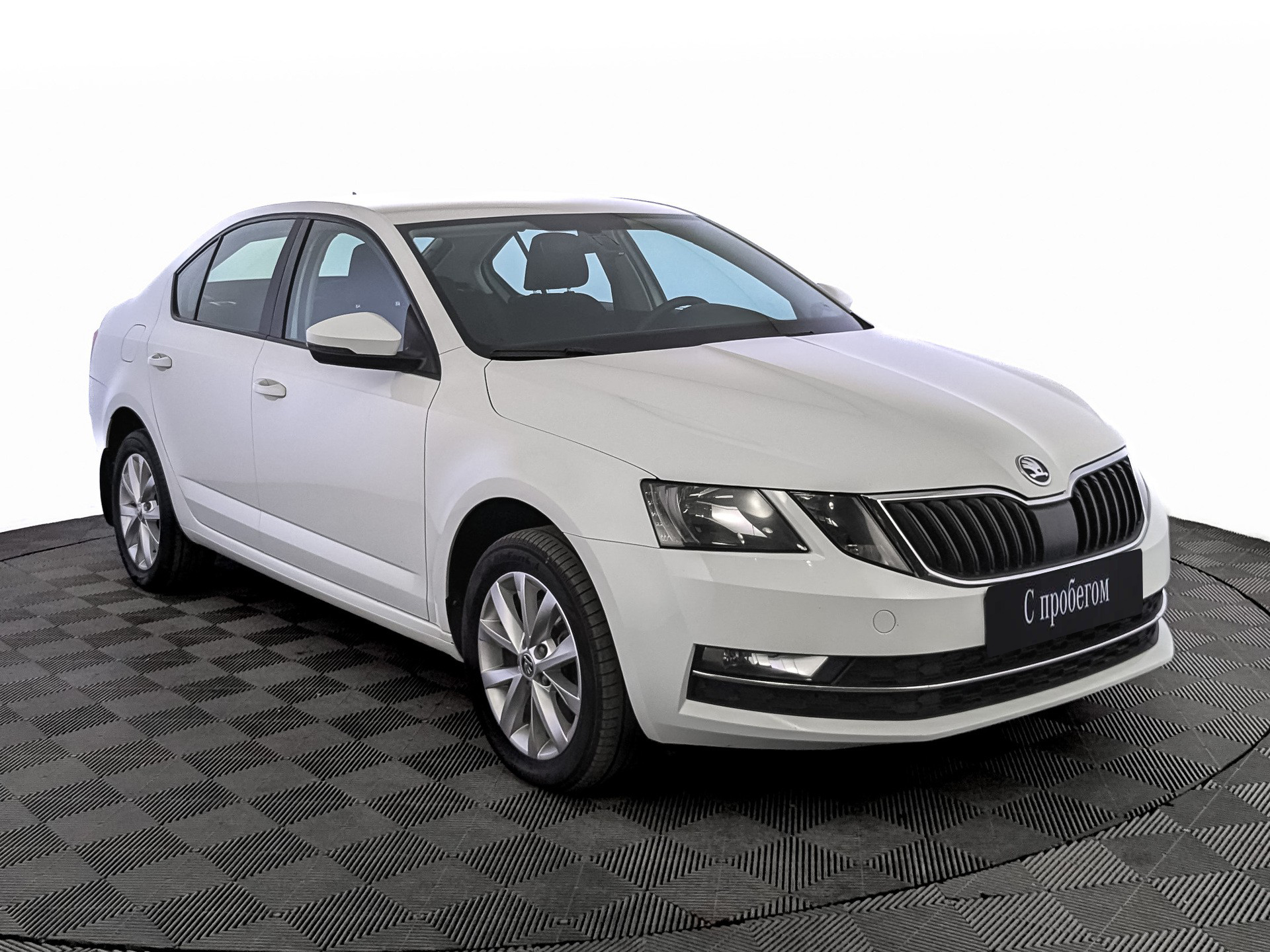 Skoda Octavia Белый, 2019, 103 919 км