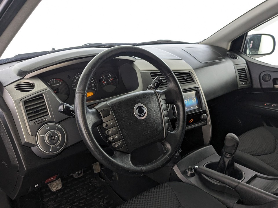 SsangYong Kyron Серый, 2014, 203 795 км