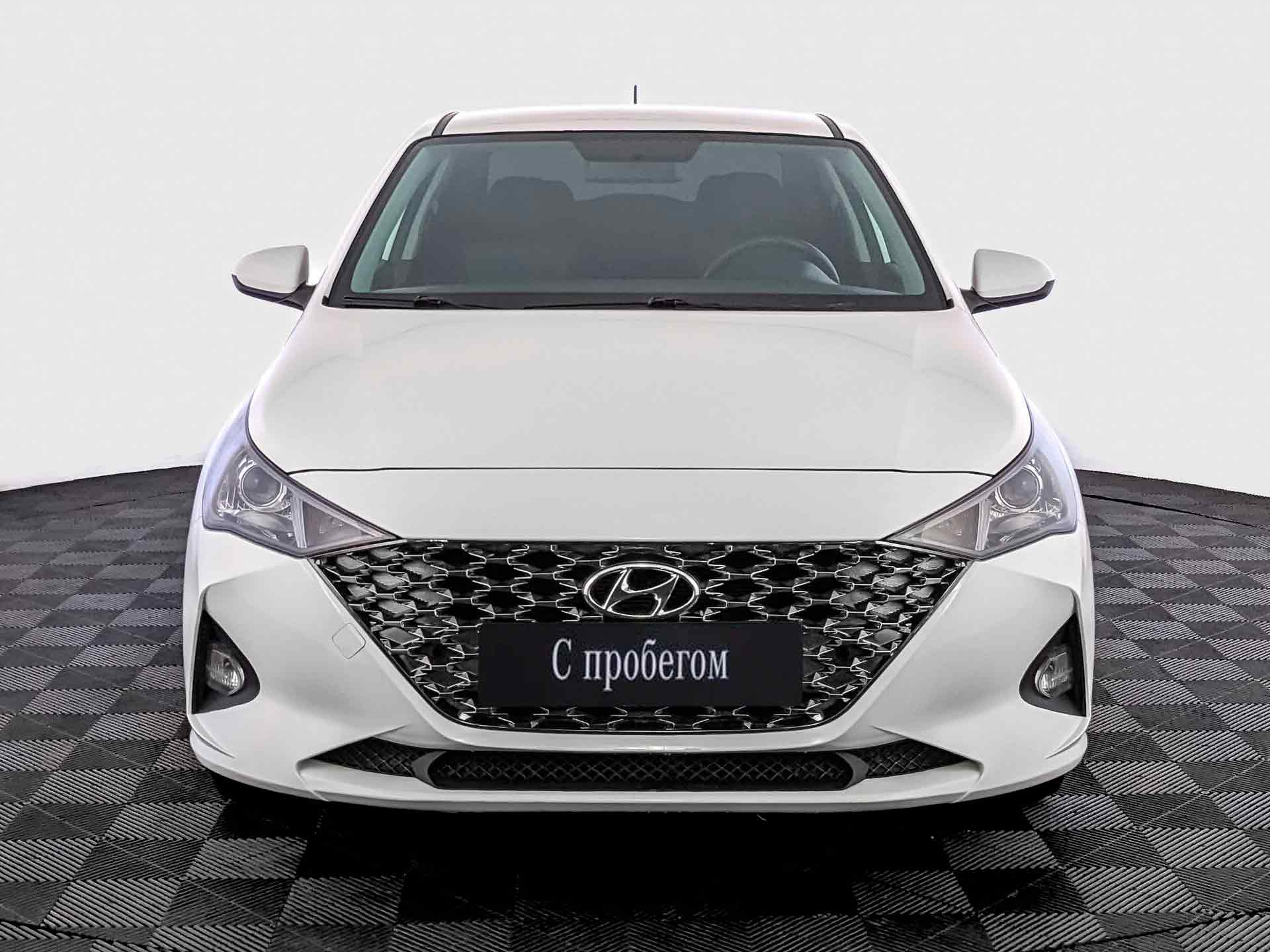 Hyundai Solaris Белый, 2021, 52 643 км