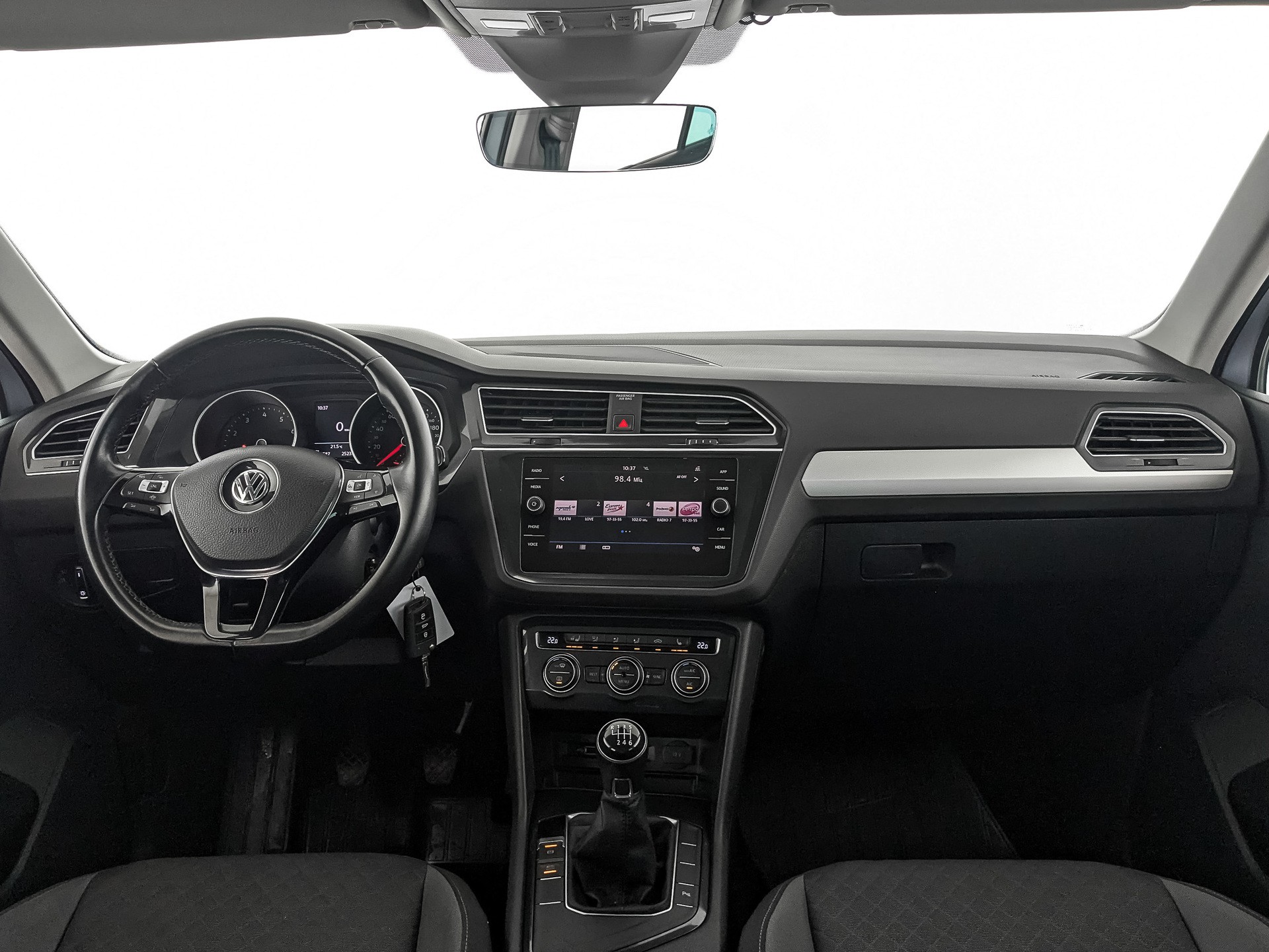 Volkswagen Tiguan Белый, 2019, 116 584 км