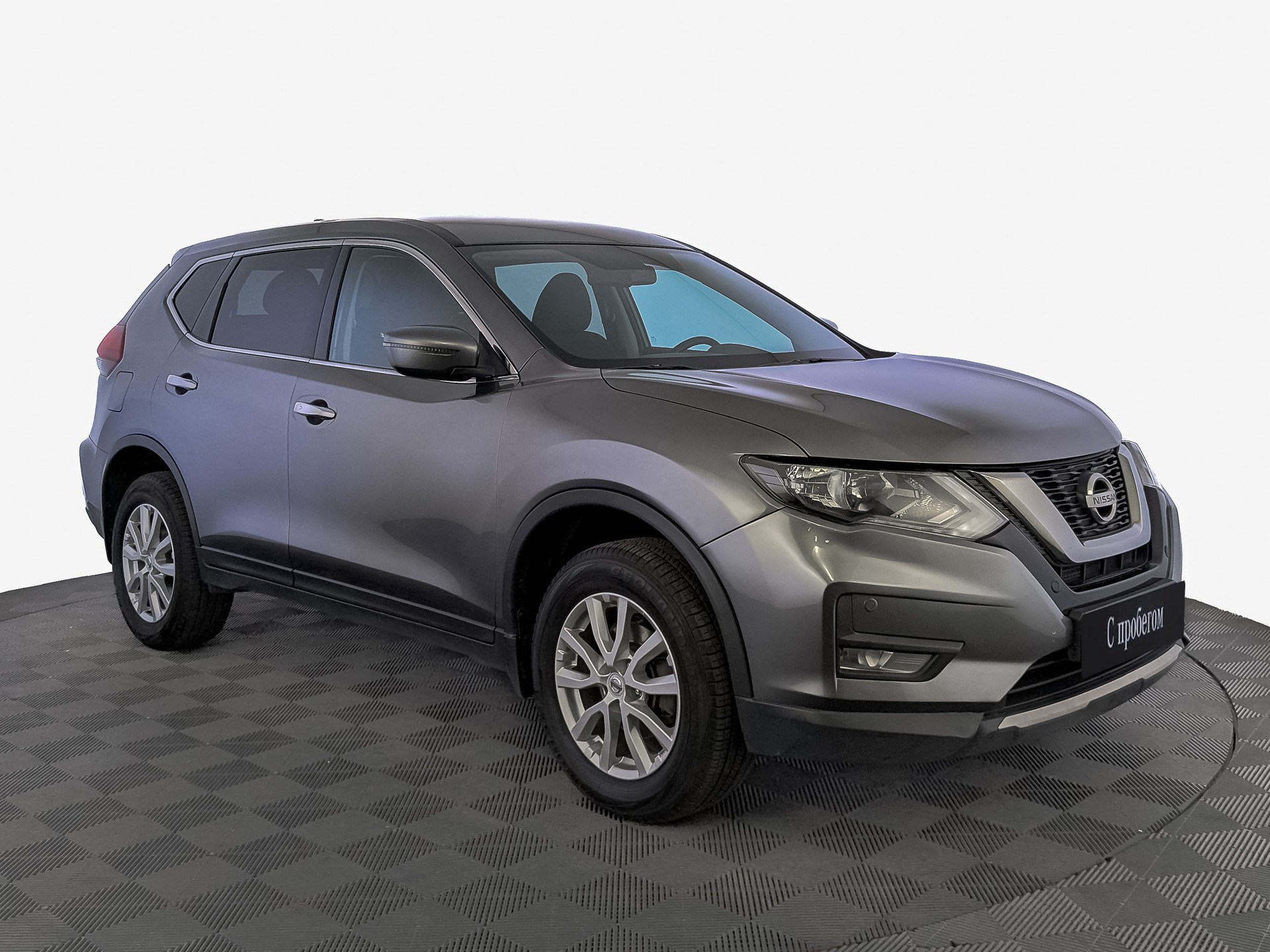 Nissan X-Trail серый, 2021, 89 645 км