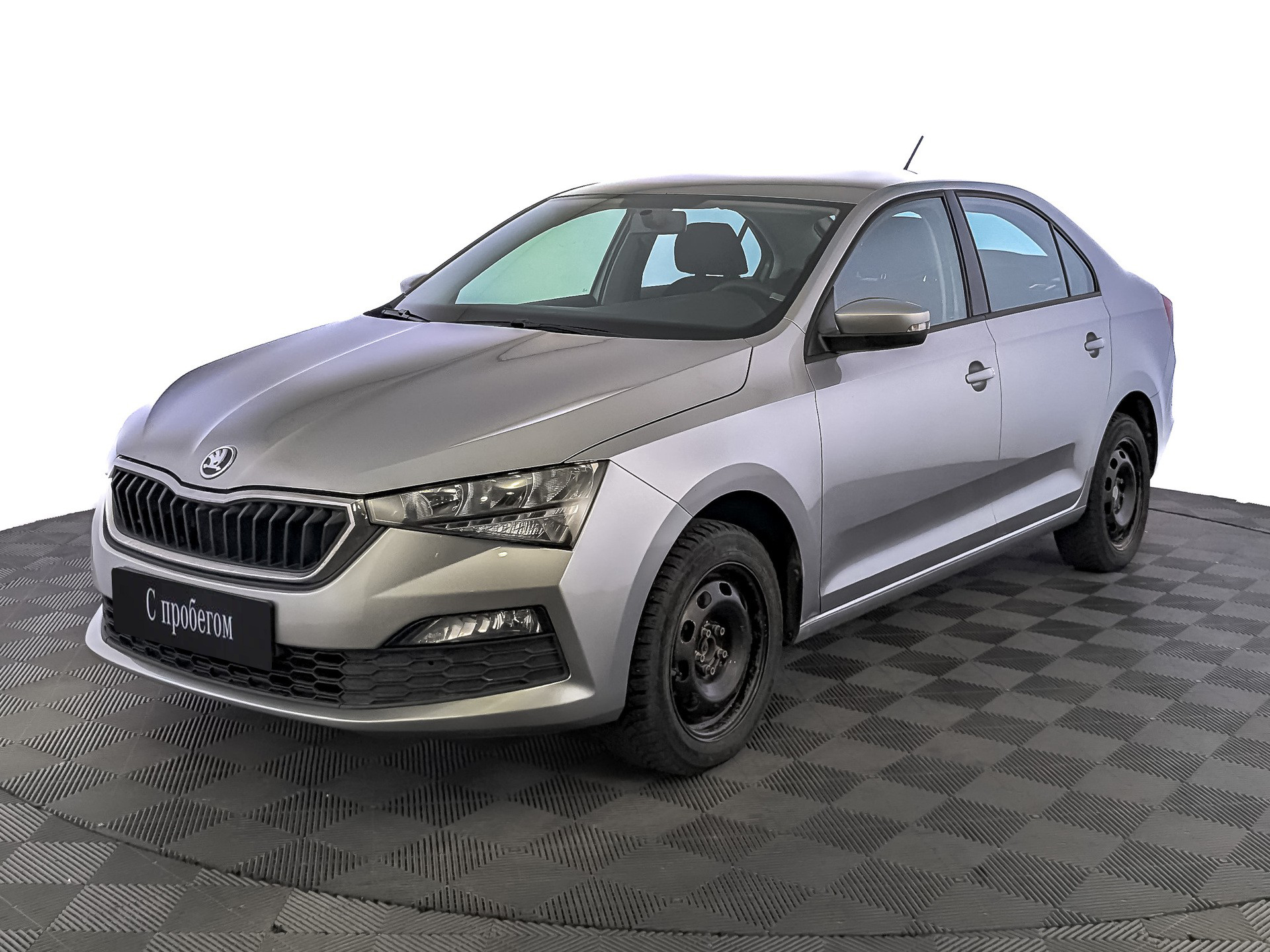 Skoda Rapid Серебристый, 2020, 72 136 км