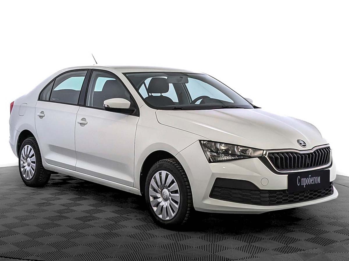 Skoda Rapid черный, 2021, 66 696 км