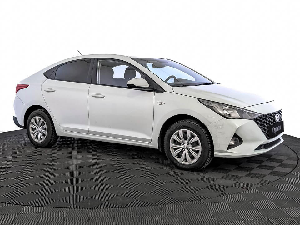 Hyundai Solaris Белый, 2021, 94 000 км