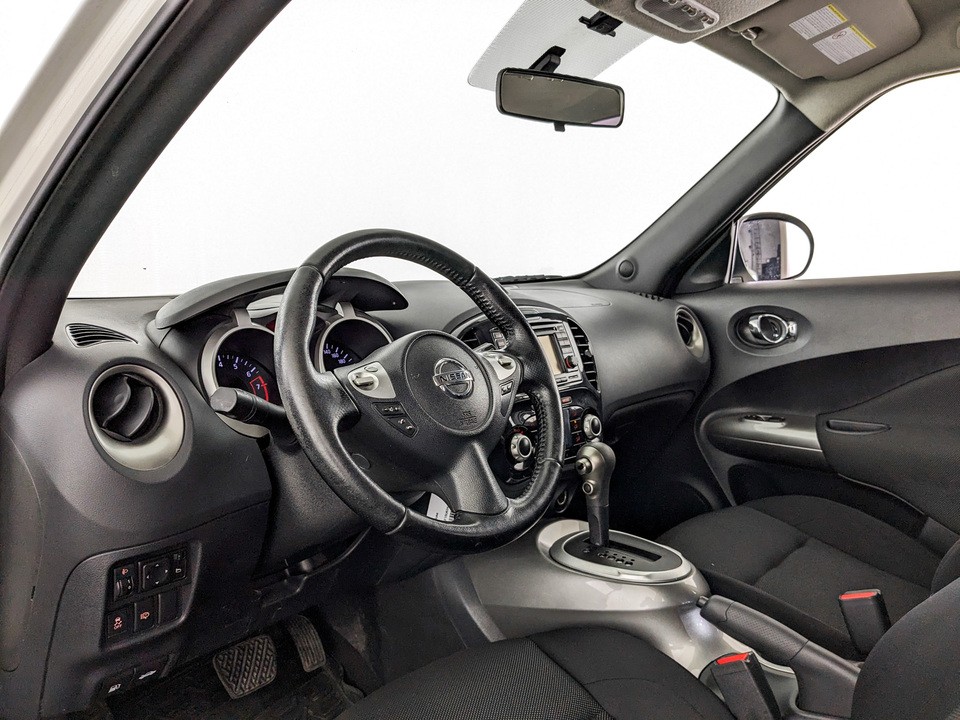 Nissan Juke Белый, 2013, 136 602 км