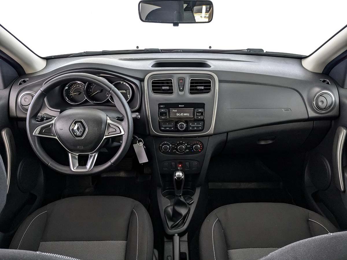 Renault Logan Красный, 2019, 72 296 км