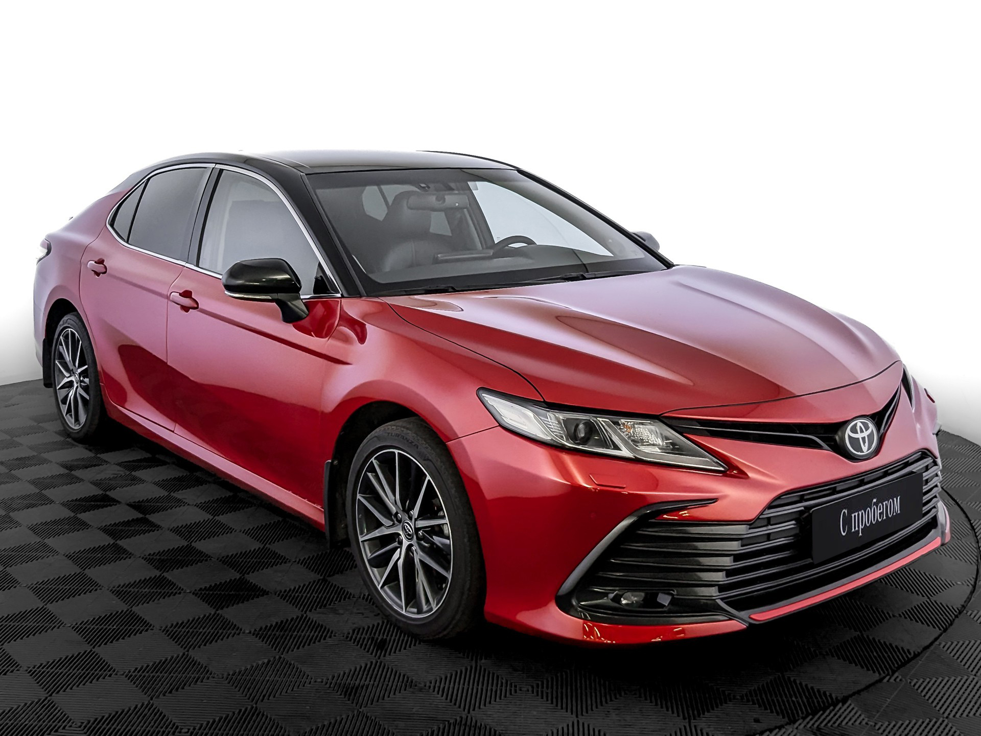 Toyota Camry Красный, 2021, 107 625 км