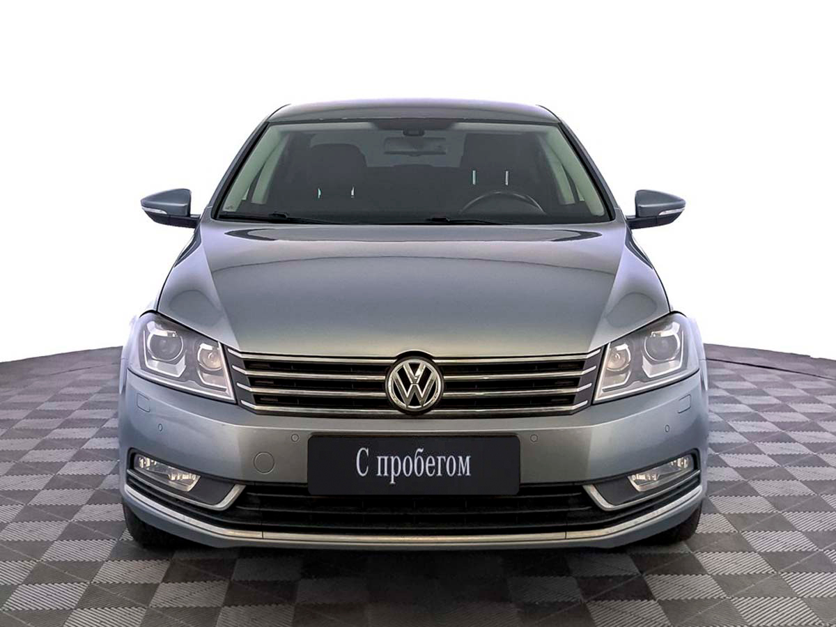 Volkswagen Passat Серо-голубой, 2012, 160 974 км