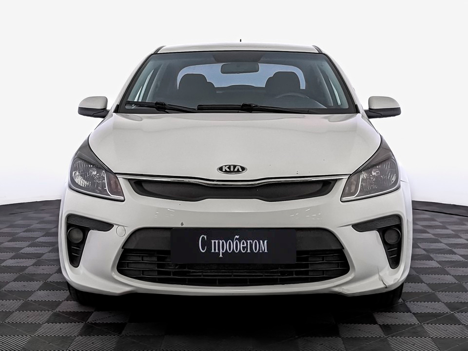 Kia Rio Белый, 2019, 119 069 км