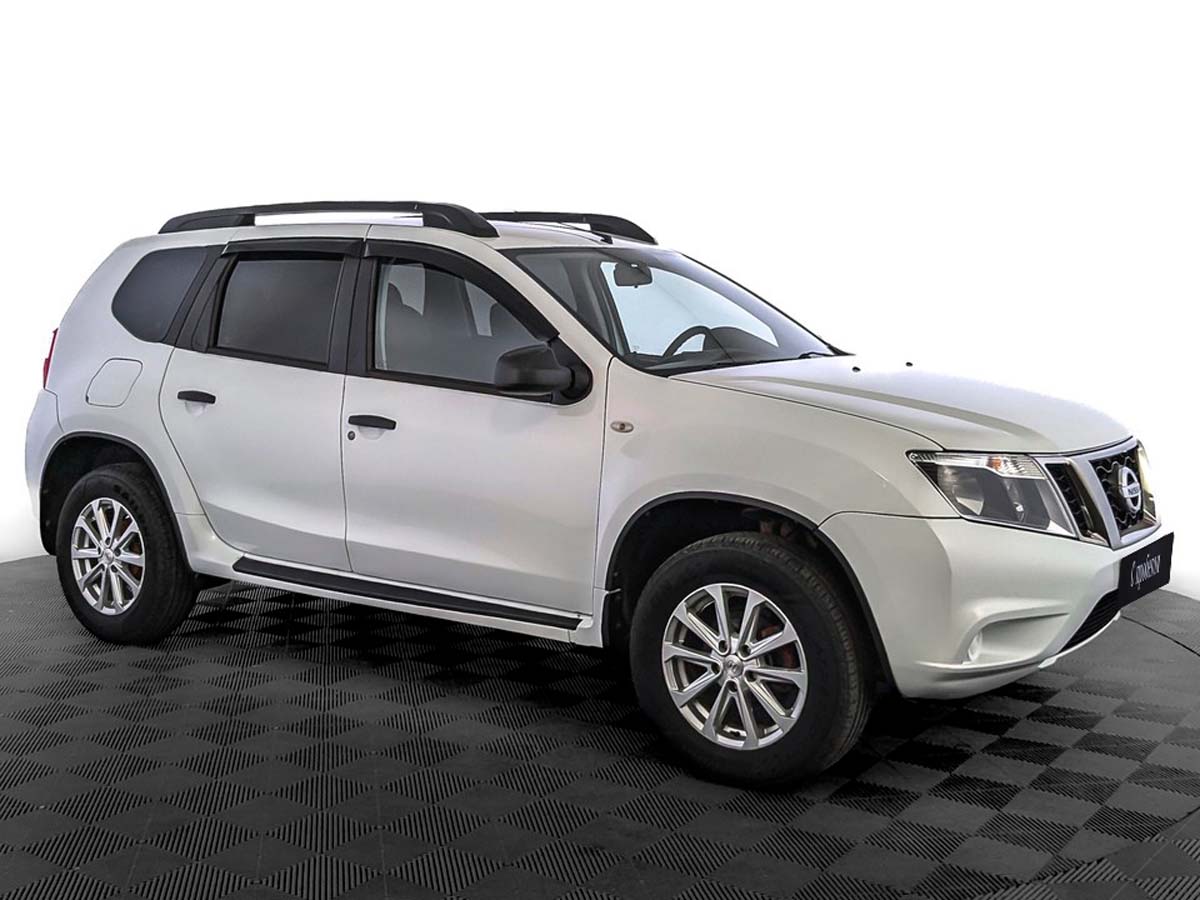 Nissan Terrano Белый, 2015, 137 474 км