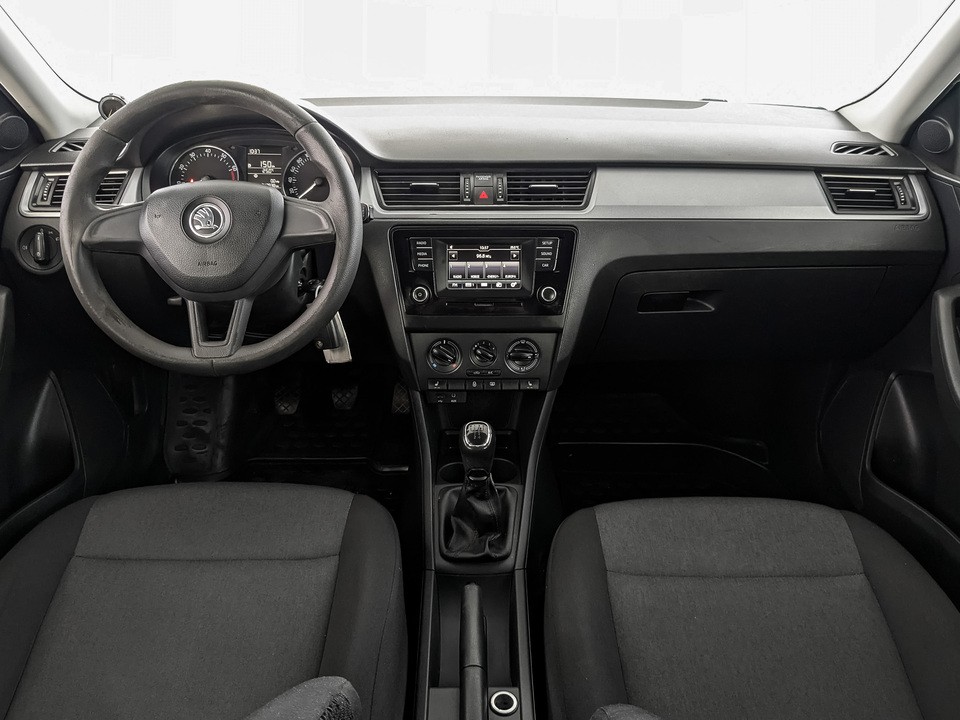 Skoda Rapid Белый, 2019, 247 834 км