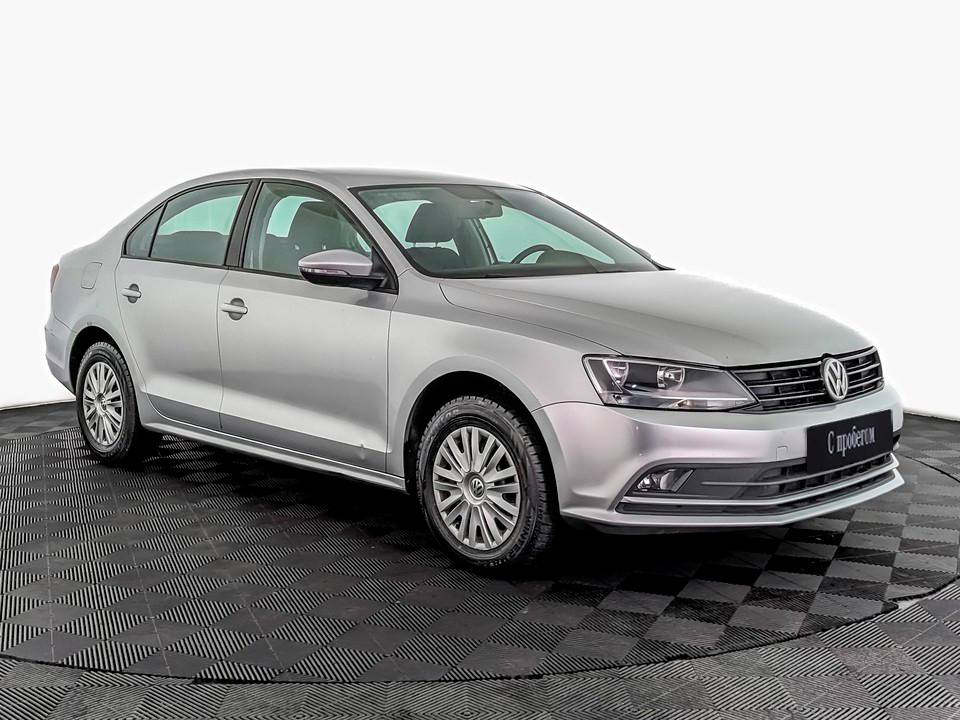 Volkswagen Jetta Серебряный, 2018, 143 950 км