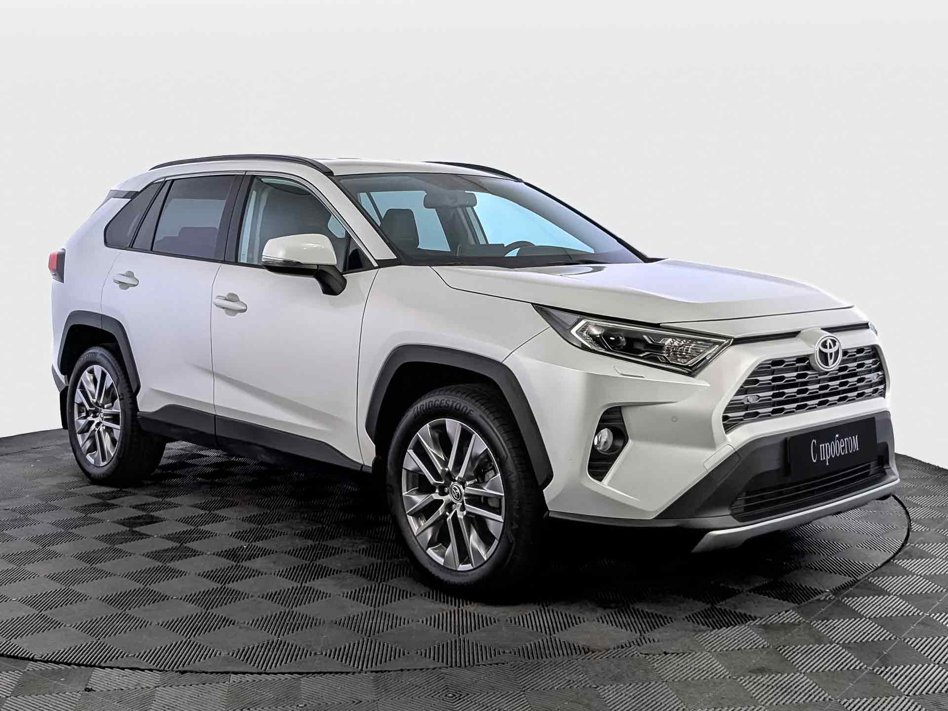 Toyota RAV4 Белый, 2021, 26 418 км